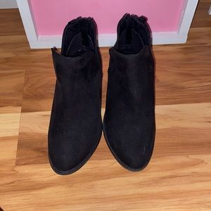 Little girl size 3 booties. Great condition. Only worn one time.
